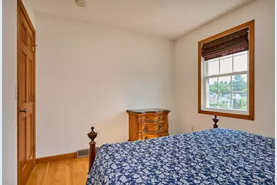 28 Admiral Street, Easthampton, MA 01027 - Photo 15