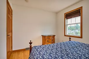 28 Admiral St, Easthampton, MA 01027 - Photo 15