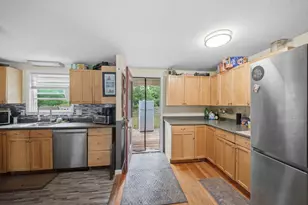 12 Harjean Rd, Billerica, MA 01821 - Photo 9