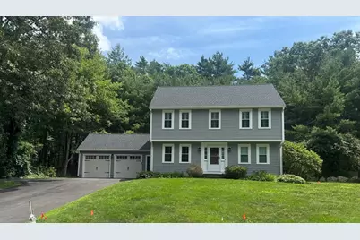 18 Silver Lake Dr, Kingston, MA 02364 - Photo 1