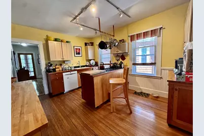 88 Yorktown St #2, Somerville, MA 02144 - Photo 5