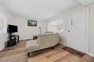 9 Humes St, Webster, MA 01570 - Photo 5