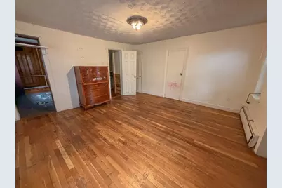 32 Oliver St, Lowell, MA 01854 - Photo 9