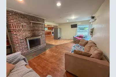32 Oliver St, Lowell, MA 01854 - Photo 5
