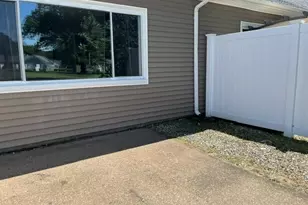180 Applewood Dr, Chicopee, MA 01022 - Photo 35