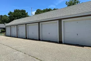 180 Applewood Dr, Chicopee, MA 01022 - Photo 29