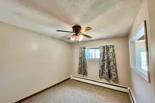 180 Applewood Dr, Chicopee, MA 01022 - Photo 11