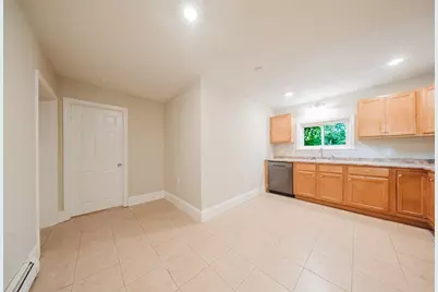 75 Hammond St, Bridgewater, MA 02324 - Photo 11