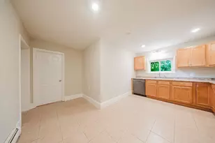 75 Hammond St, Bridgewater, MA 02324 - Photo 11
