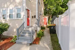 75 Hammond St, Bridgewater, MA 02324 - Photo 3