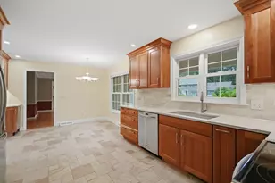20 Shirley St, Wilbraham, MA 01095 - Photo 5