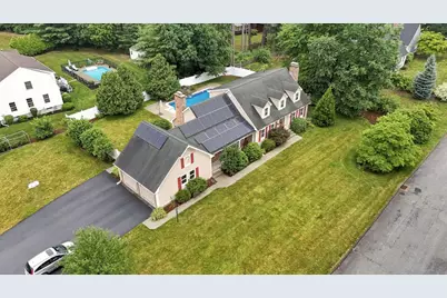 20 Shirley St, Wilbraham, MA 01095 - Photo 3