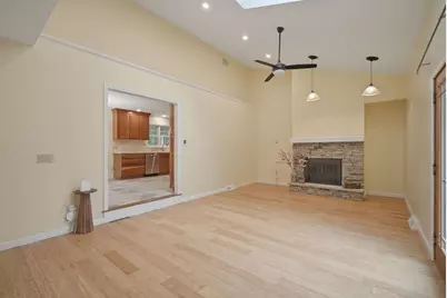 20 Shirley St, Wilbraham, MA 01095 - Photo 9