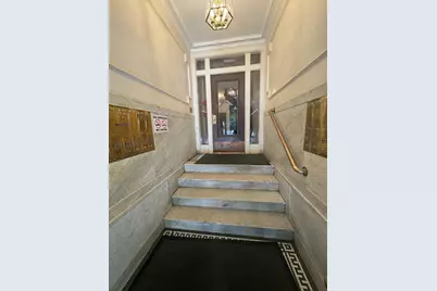 35 Mount Hood #35-7, Boston, MA 02135 - Photo 3