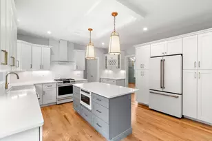 89 Central St, North Reading, MA 01864 - Photo 1