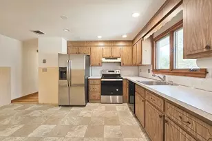 50 Lee St, Stoneham, MA 02180 - Photo 5
