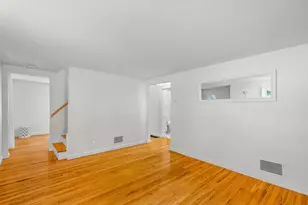 567 Poplar St, Boston, MA 02131 - Photo 11