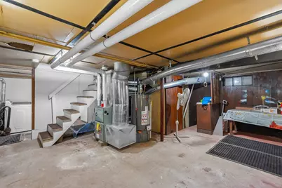 567 Poplar Street, Boston, MA 02131 - Photo 33