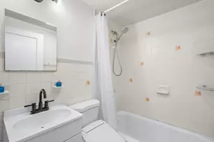 567 Poplar St, Boston, MA 02131 - Photo 11