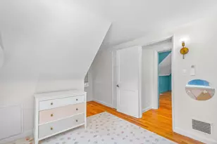 567 Poplar St, Boston, MA 02131 - Photo 29