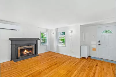 567 Poplar Street, Boston, MA 02131 - Photo 5