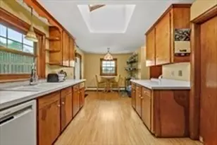 577 Grove, Worcester, MA 01605 - Photo 5