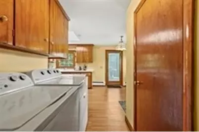 577 Grove, Worcester, MA 01605 - Photo 7