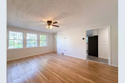 17 Vineyard St, Worcester, MA 01603 - Photo 3