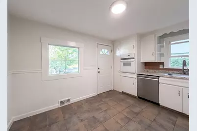 17 Vineyard St, Worcester, MA 01603 - Photo 7