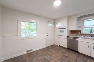 17 Vineyard St, Worcester, MA 01603 - Photo 7