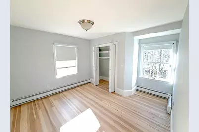 33 Brookings St, Medford, MA 02155 - Photo 15
