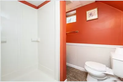 33 Brookings St, Medford, MA 02155 - Photo 13