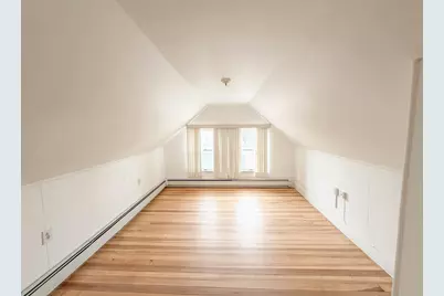 33 Brookings St, Medford, MA 02155 - Photo 17