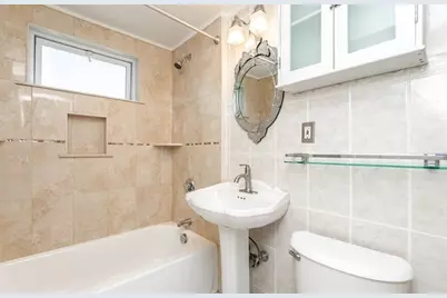 33 Brookings St, Medford, MA 02155 - Photo 9