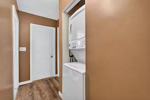 159 Main St, Stoneham, MA 02180 - Photo 9