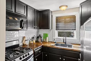 39 Myrtle St, Pawtucket, RI 02860 - Photo 17