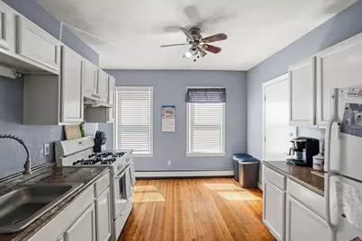 39 Myrtle St, Pawtucket, RI 02860 - Photo 11