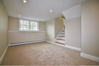 14 Centerville Dr, Salem, NH 03079 - Photo 9
