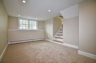 14 Centerville Dr, Salem, NH 03079 - Photo 9
