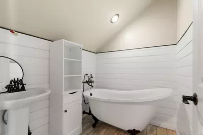 58 G St, Boston, MA 02127 - Photo 23