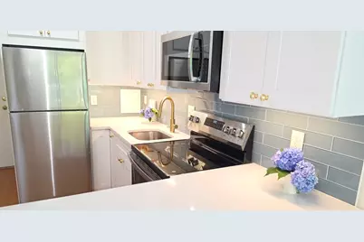 200 Swanton #L8, Winchester, MA 01890 - Photo 3