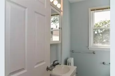 29-29A West Wyoming Ave #2, Melrose, MA 02176 - Photo 15
