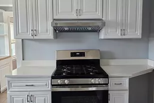 62 Royal St, Quincy, MA 02170 - Photo 7