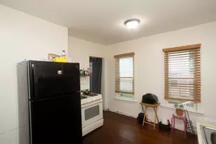 10 Monroe St, Springfield, MA 01109 - Photo 13