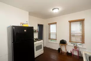 10 Monroe St, Springfield, MA 01109 - Photo 13