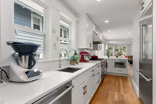 100 Browne St, Brookline, MA 02446 - Photo 17