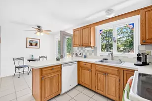 108 Pheasant Ln, Falmouth, MA 02536 - Photo 11