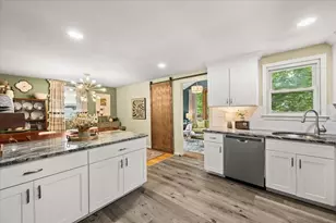 563 Summer St, East Bridgewater, MA 02333 - Photo 19