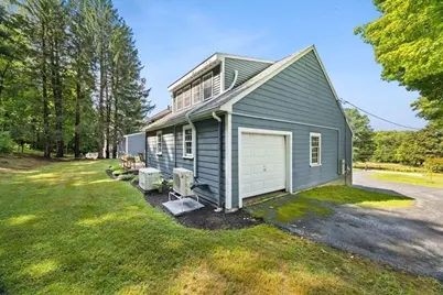 1059 Grove St, Framingham, MA 01701 - Photo 5