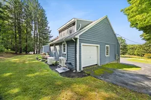 1059 Grove St, Framingham, MA 01701 - Photo 5